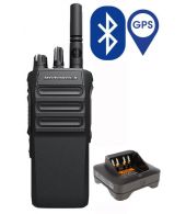 Motorola R7 NKP Premium VHF DMR IP68 GPS, Man Down, Bluetooth, Wifi en tafellader